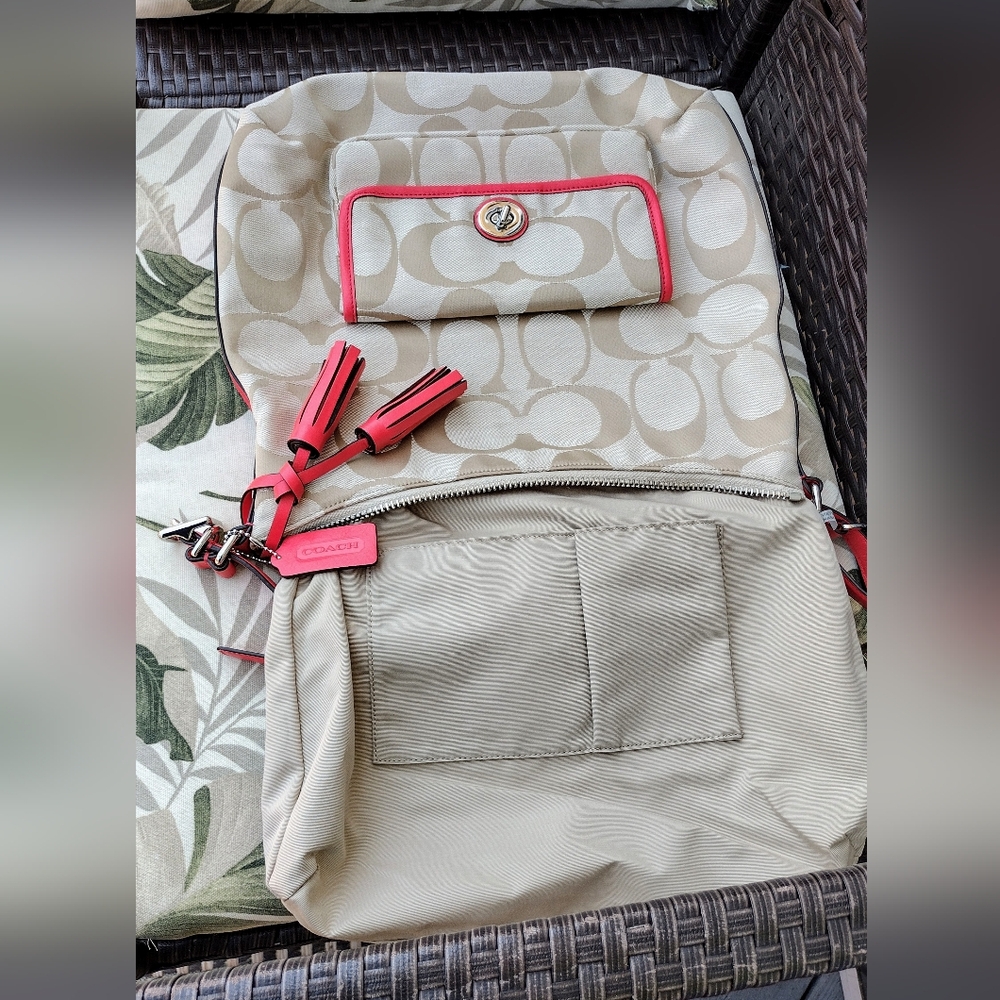 NWT Coach Legacy Signature Courtney Hobo Bag Khaki and Coral Style #22392 - Picture 14 of 15